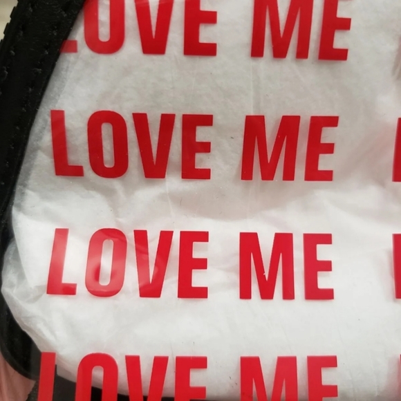 🆕️ NWT Victoria's Secret Very Sexy Pouch - Picture 4 of 10